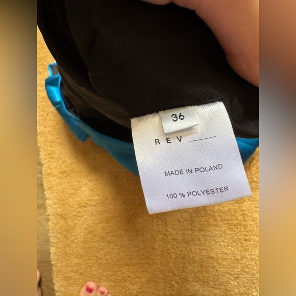 NWT REV The Ayla Shoulder Pad Dress - Picture 11 of 11